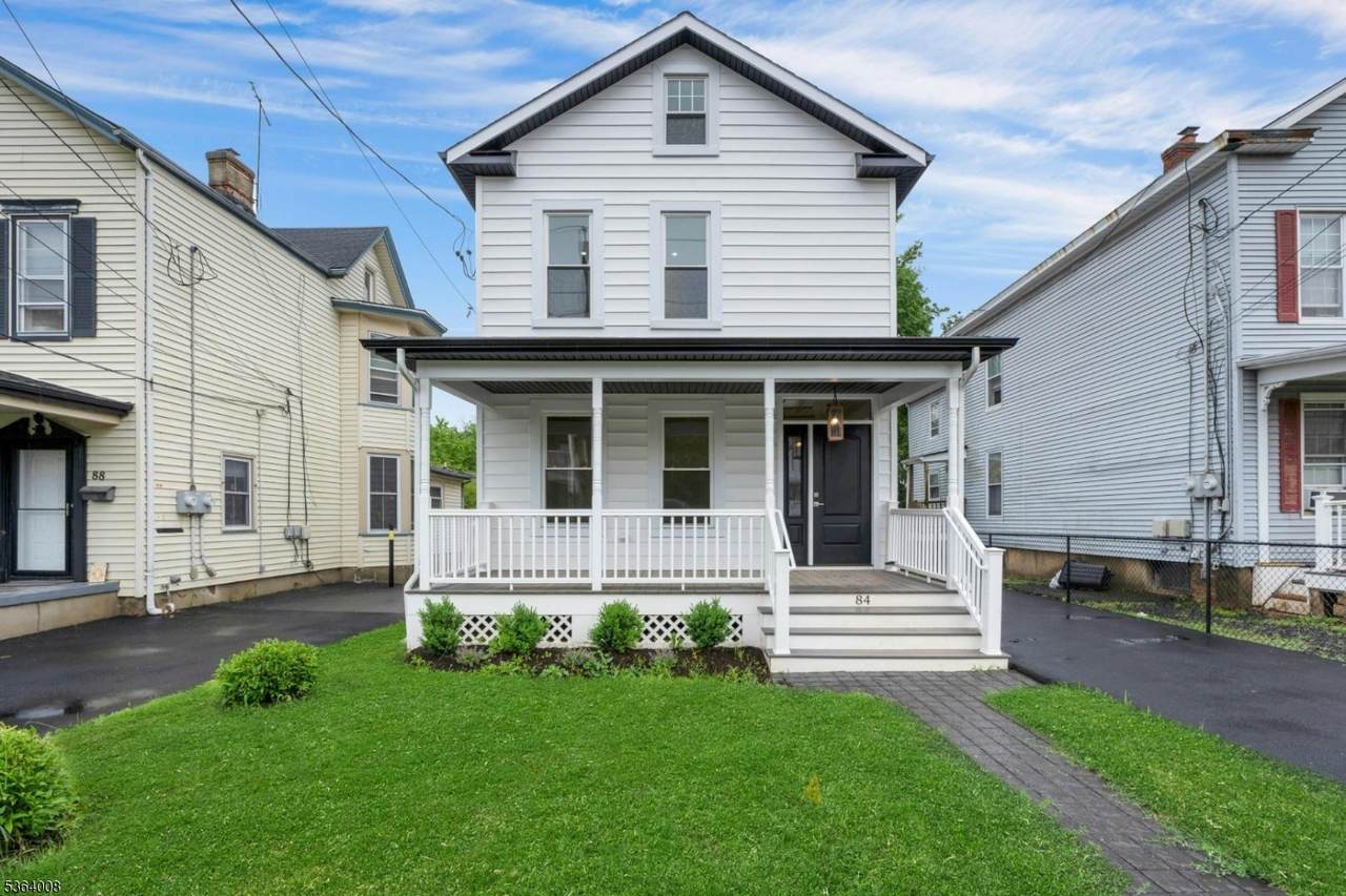 84 Grove St - Photo 1