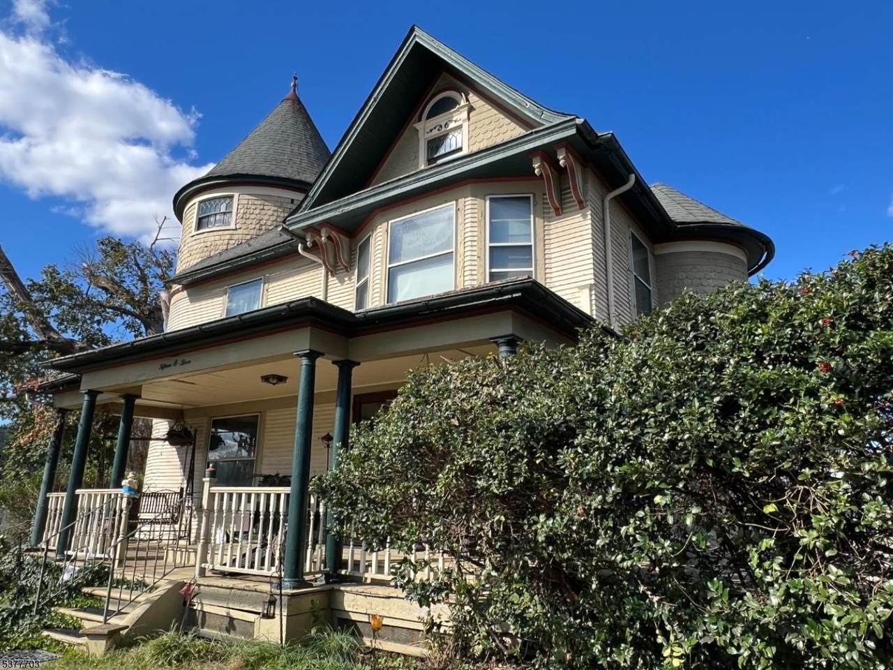 1503 South Main - Photo 1