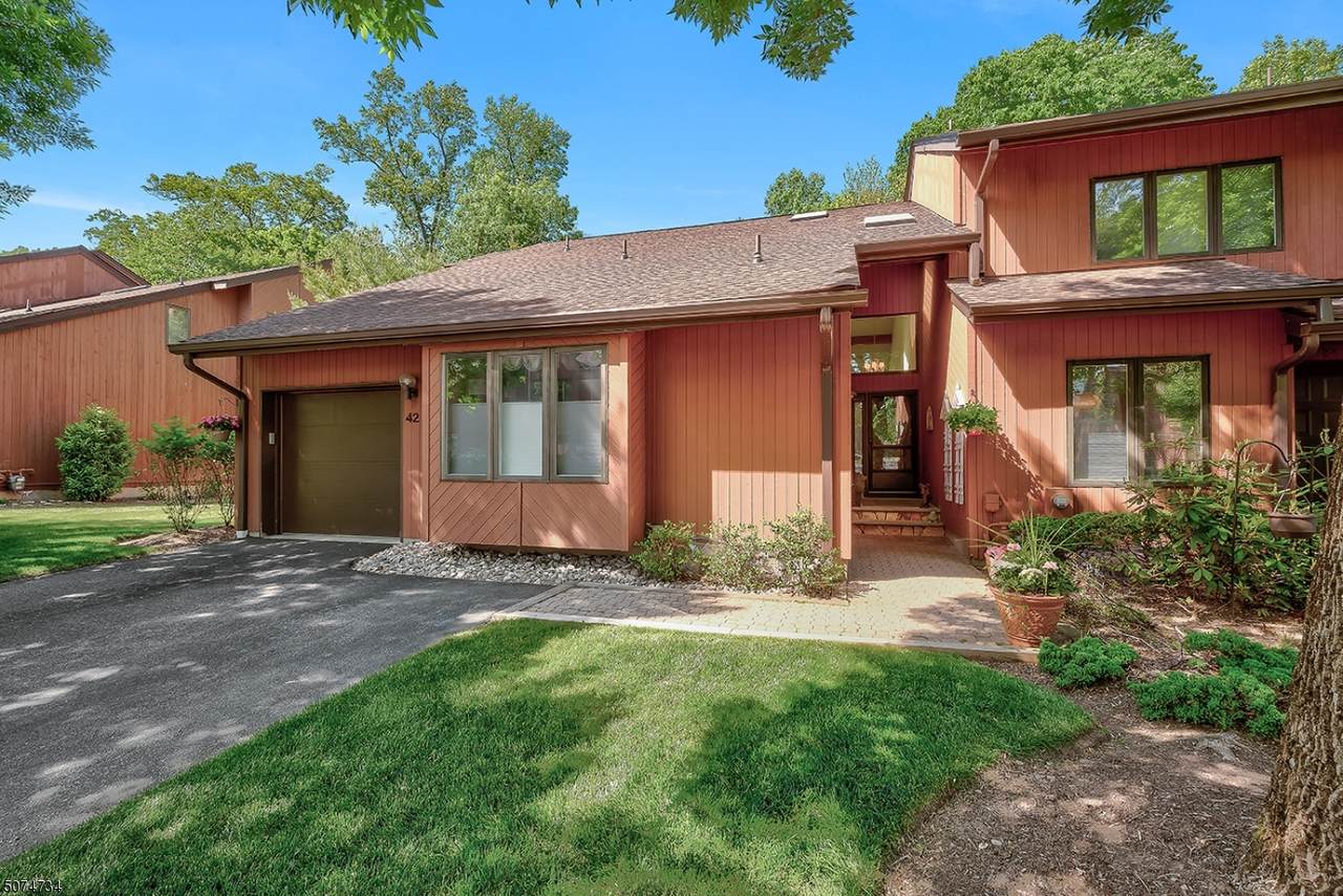 42 Mullarkey Dr - Photo 1