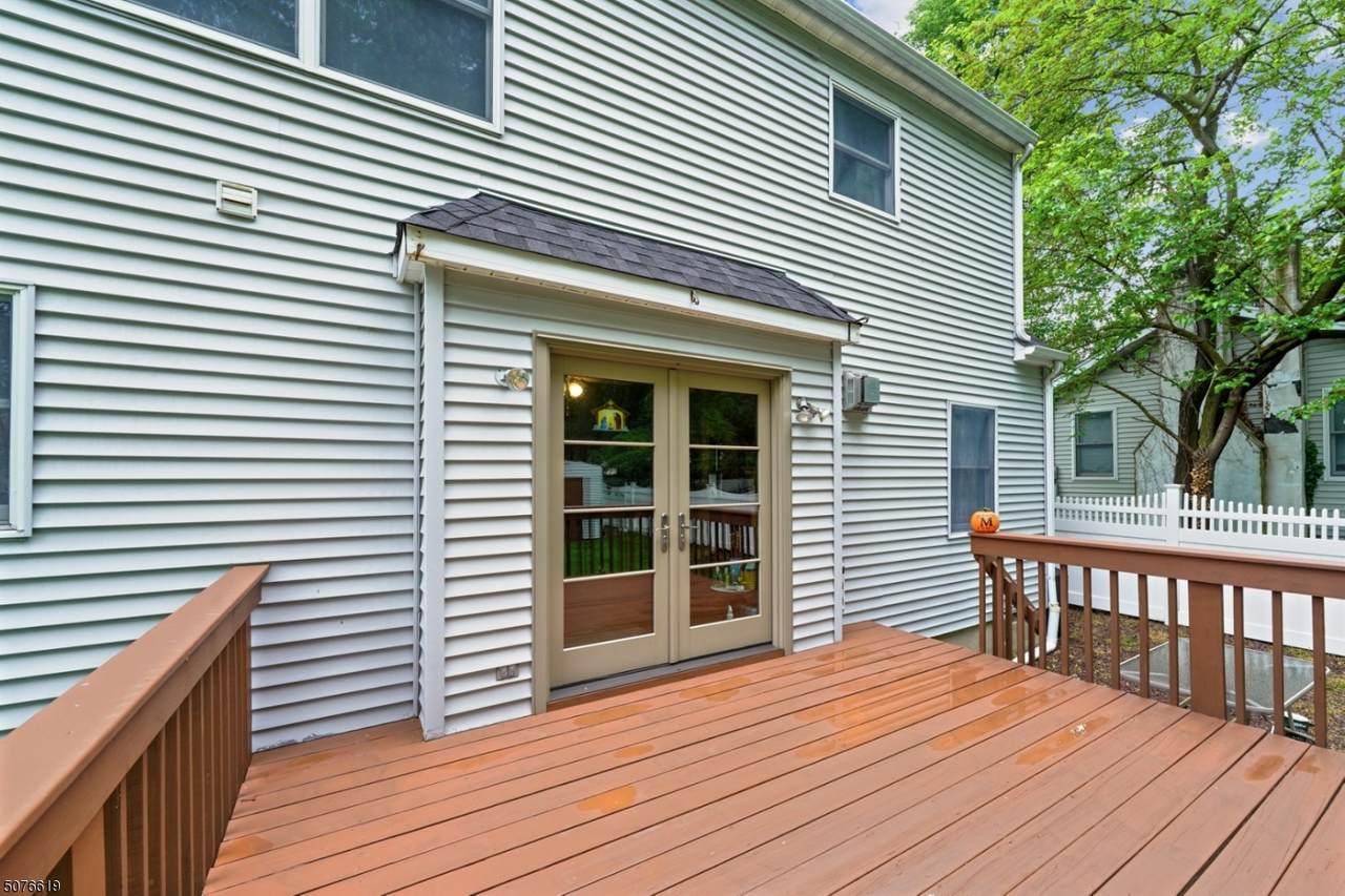 90 Iroquois Ave - Photo 1