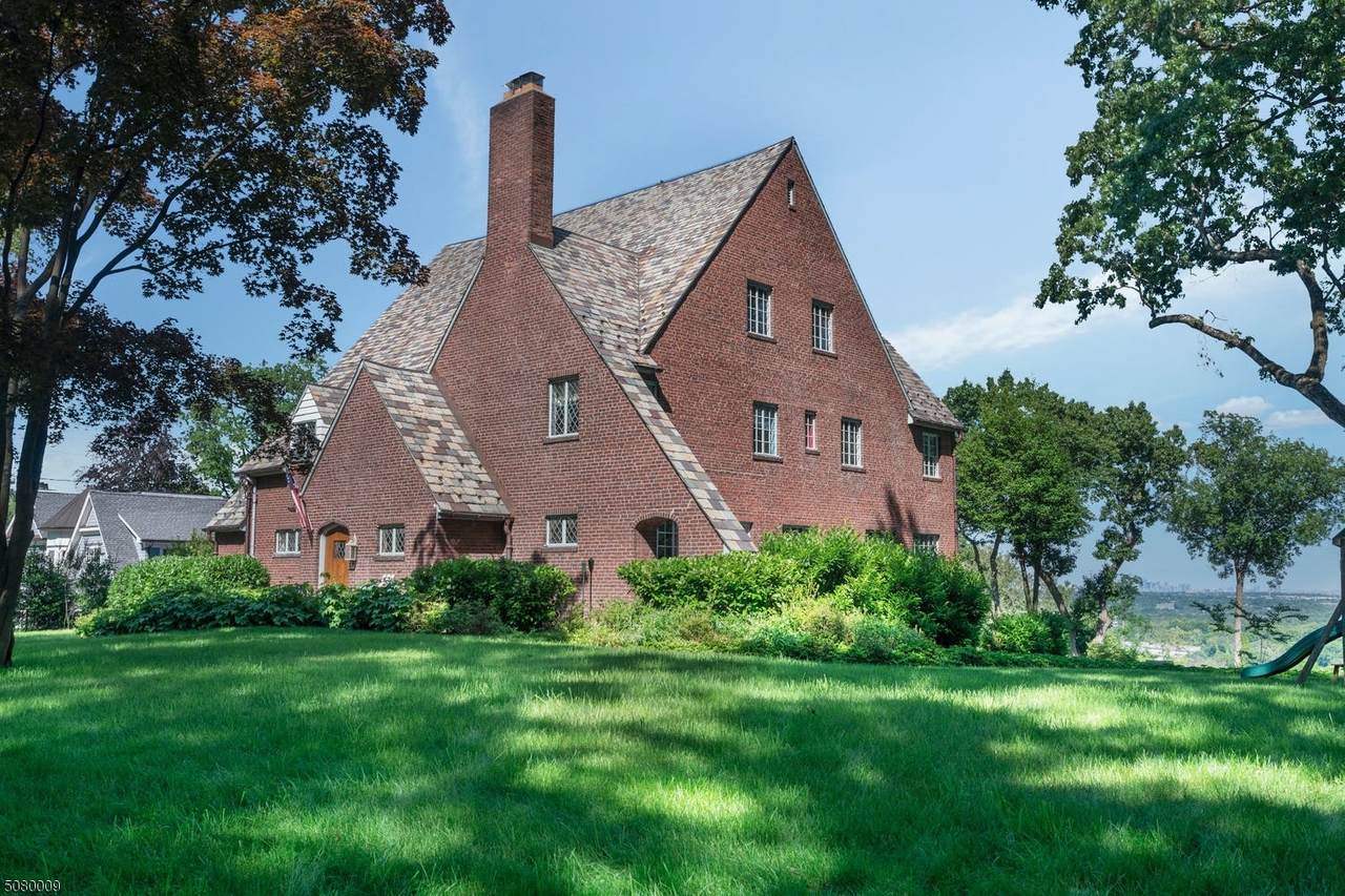 69 Edgewood Road - Photo 1