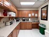 27 Bleeker St - Photo 4