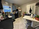 572 Christopher St - Photo 15
