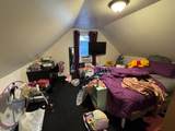 572 Christopher St - Photo 17