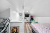 720 Charles St - Photo 11