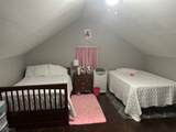 140 Oak St - Photo 20