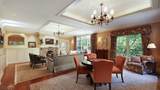 825 Lawrence Ave - Photo 13