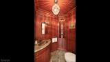 825 Lawrence Ave - Photo 17