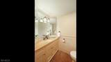 825 Lawrence Ave - Photo 18