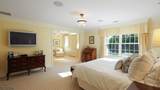825 Lawrence Ave - Photo 21