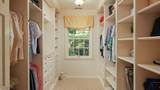 825 Lawrence Ave - Photo 25