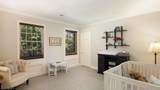 825 Lawrence Ave - Photo 31