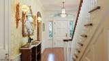 825 Lawrence Ave - Photo 4