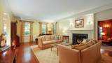 825 Lawrence Ave - Photo 5