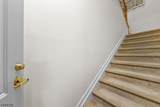 1005 Meadow Brook Ct - Photo 4