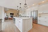 17 Patrick Henry Pl - Photo 10