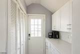 593 W Hazelwood Ave - Photo 12