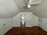 421 Leslie St - Photo 14