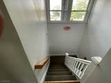 421 Leslie St - Photo 4