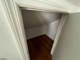 421 Leslie St - Photo 5