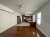421 Leslie St - Photo 6