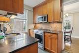 5 Roosevelt Pl - Photo 14