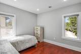 174 Demott Ave - Photo 19
