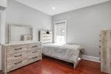 174 Demott Ave - Photo 20