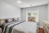 174 Demott Ave - Photo 22