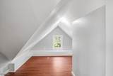 174 Demott Ave - Photo 25
