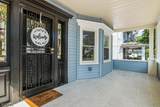 174 Demott Ave - Photo 3