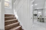 174 Demott Ave - Photo 9