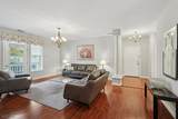 806 Holly Ln - Photo 5