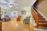 240 Aurora St - Photo 15