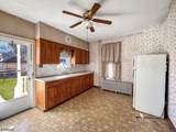 364 Thomas St - Photo 12