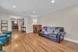 1053 Hillcrest Dr - Photo 8