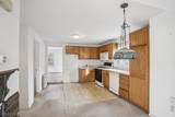 279 Genesee Ave - Photo 18