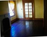 121 Ward St - Photo 4