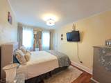 564 Chapman St - Photo 18