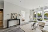 140 W Webster Ave - Photo 7