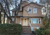 304 S Burnett St - Photo 1