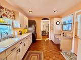 9 Hillview Ter - Photo 10