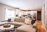 1 Reynolds Ave - Photo 4