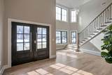 547 Highland Ave - Photo 2