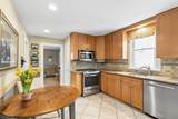 645 Roosevelt St - Photo 10