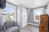 111 Sheridan Ave - Photo 15