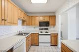 12 Smithfield - Photo 10