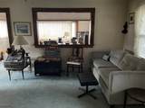 520 Winsor St - Photo 9