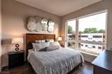 320 Valley St - Photo 14