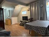 1052 Grove St - Photo 18